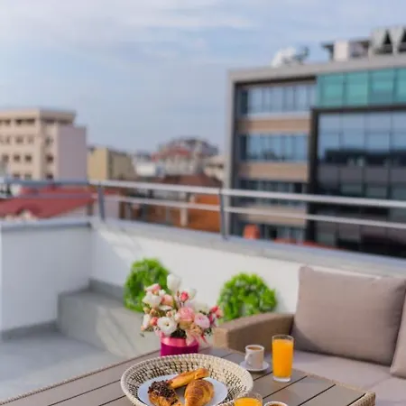 Penthouse With Huge Rooftop Terrace & City View Bucharest Exterior photo