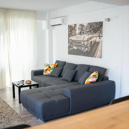 Penthouse With Huge Rooftop Terrace & City View Bucharest Exterior photo