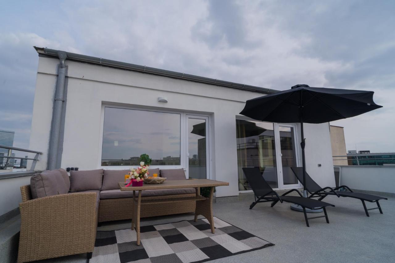 Appartement Penthouse With Huge Rooftop Terrace & View