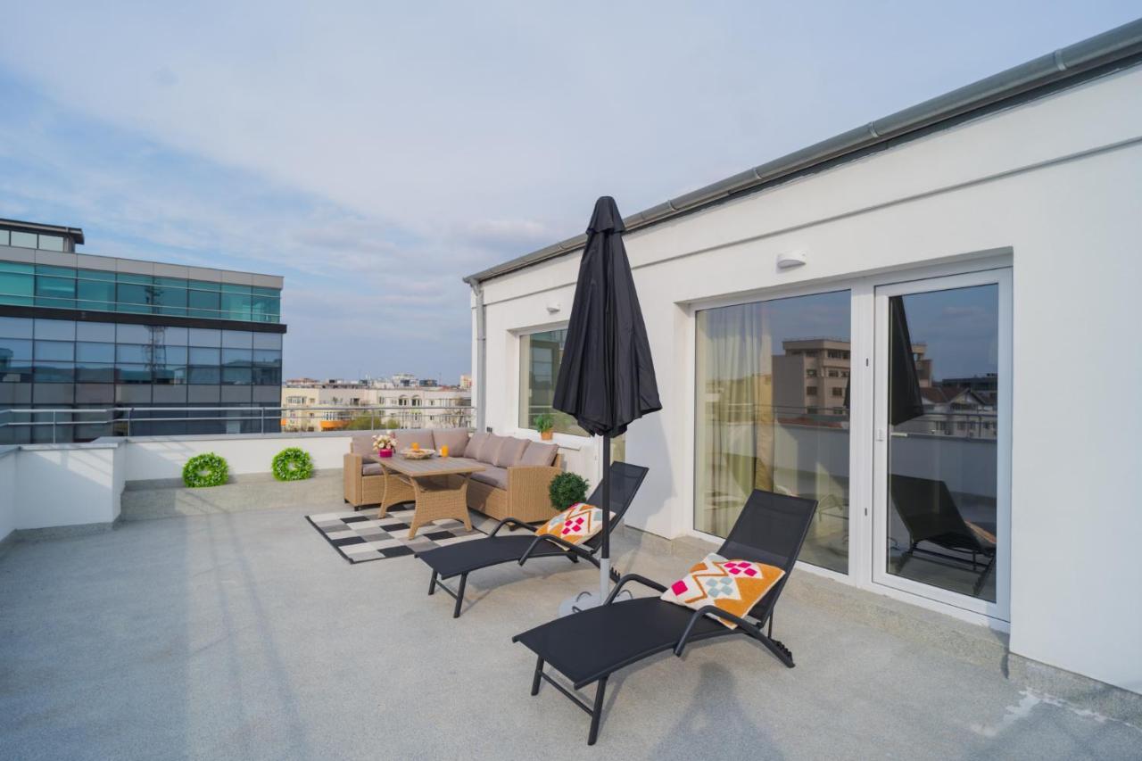 Appartement Penthouse With Huge Rooftop Terrace & View *