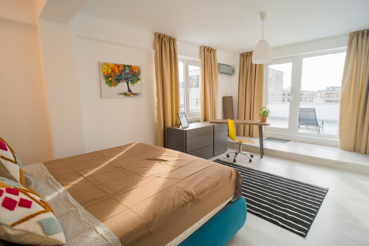 Appartement Penthouse With Huge Rooftop Terrace & View Bucarest