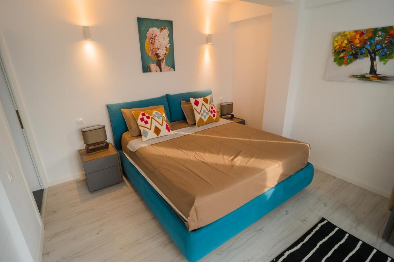 Appartement Penthouse With Huge Rooftop Terrace & View Bucarest