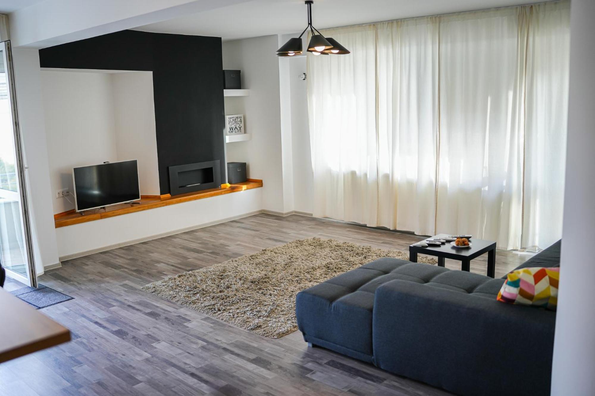 Penthouse With Huge Rooftop Terrace & View Bucarest