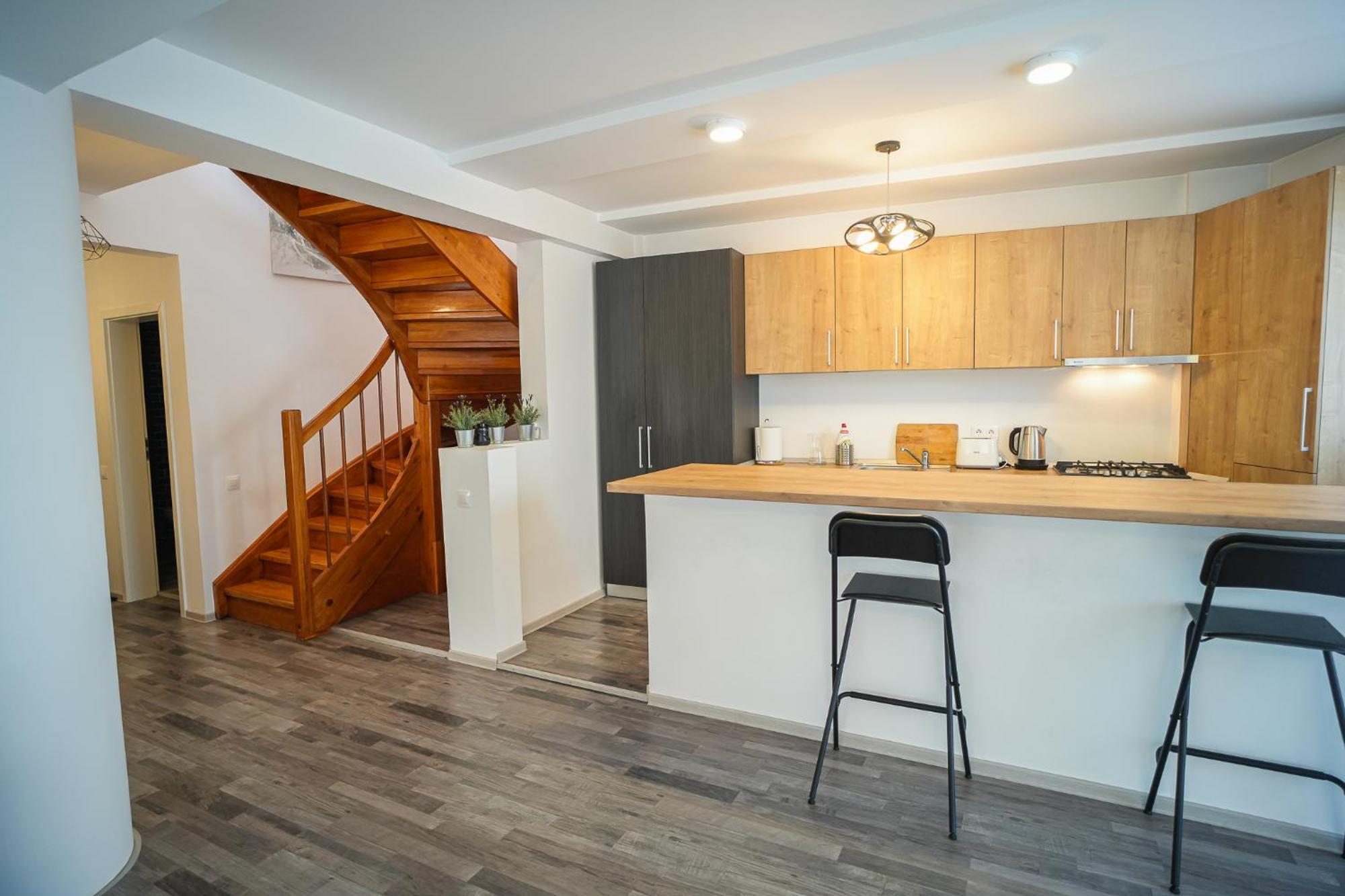 Penthouse With Huge Rooftop Terrace & View * Bucarest