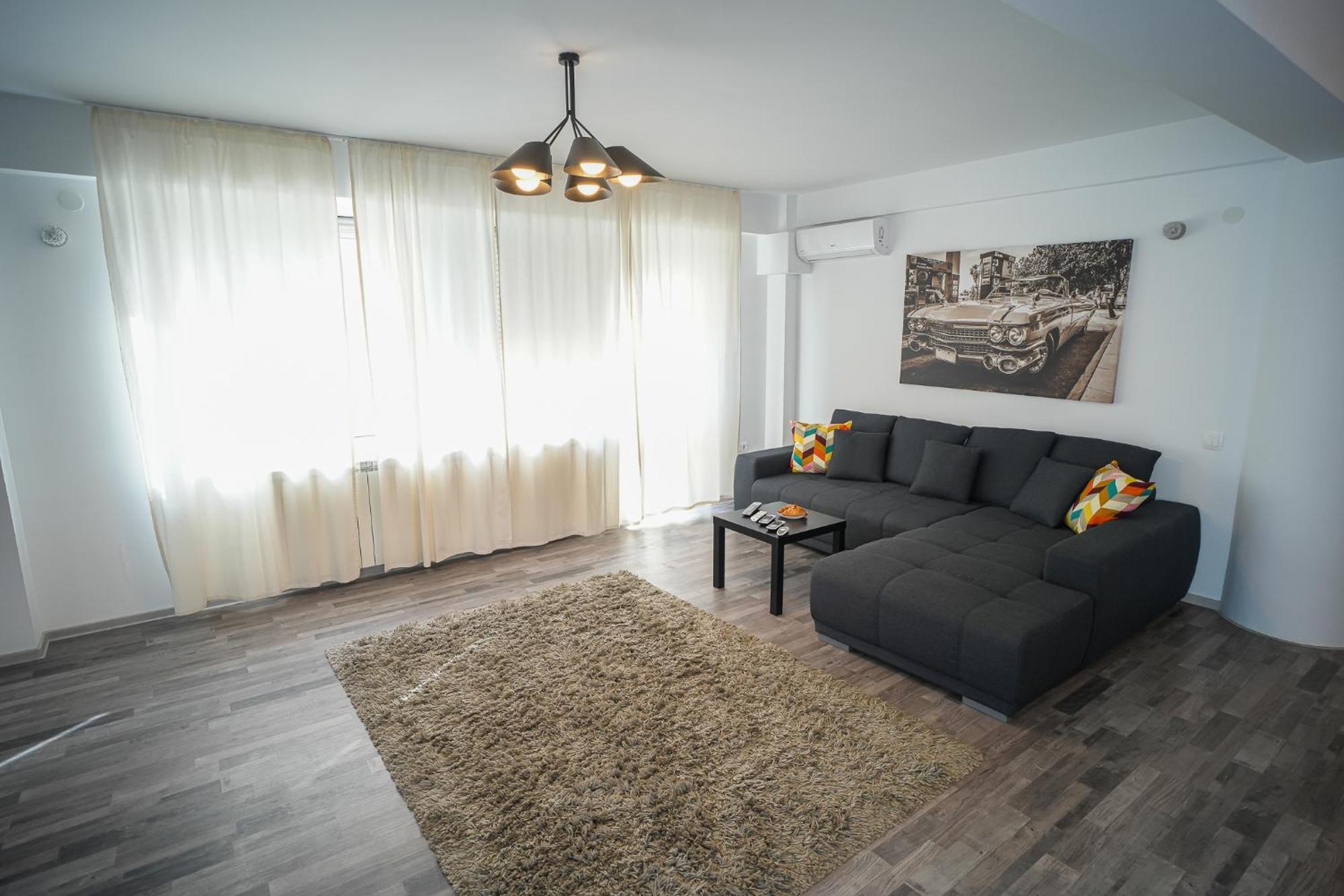 Appartement Penthouse With Huge Rooftop Terrace & View *